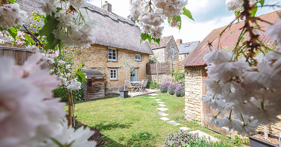 Sand and Stone Escapes' Yarrow Cottage