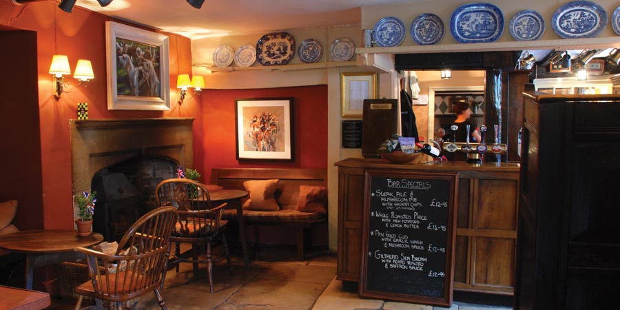 The Lamb Inn, Burford (photo courtesy of Cotswold Inns)