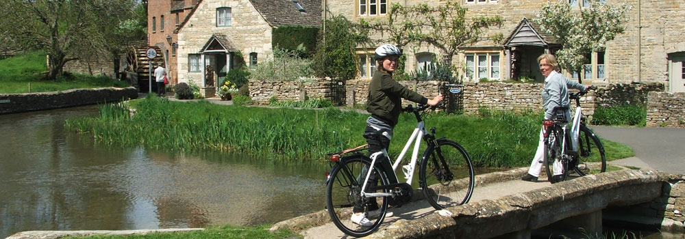 Enjoy a cycling tour this Easter with Cotswold Electric Bikes