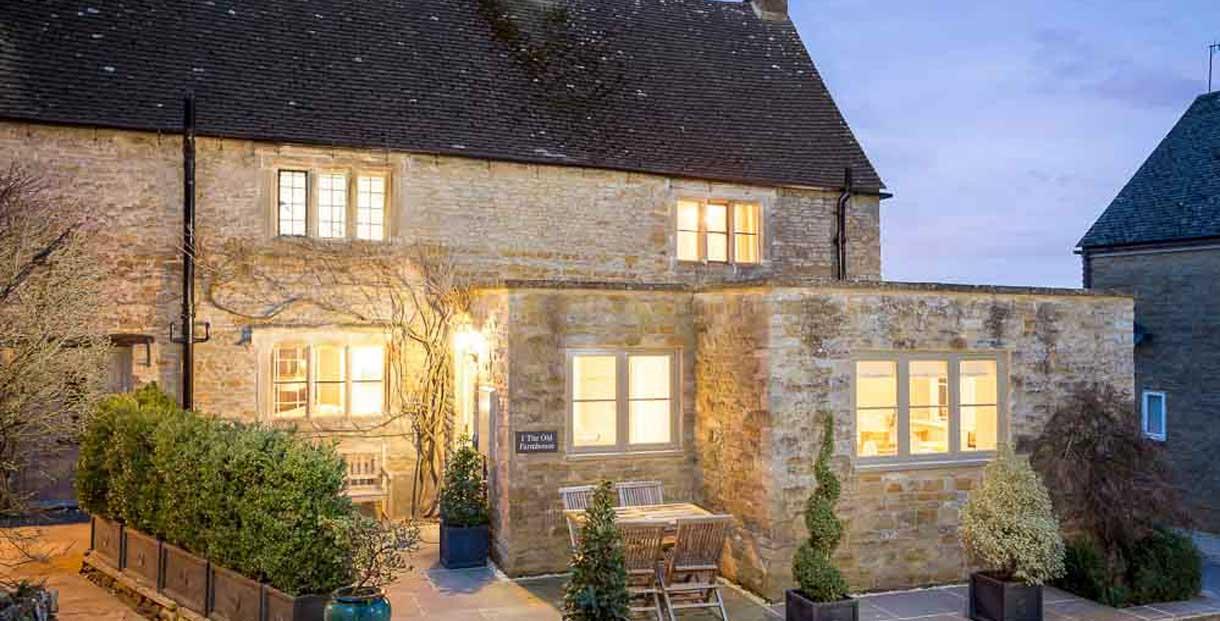 Character Cottages Bourton On The Water Cotswolds
